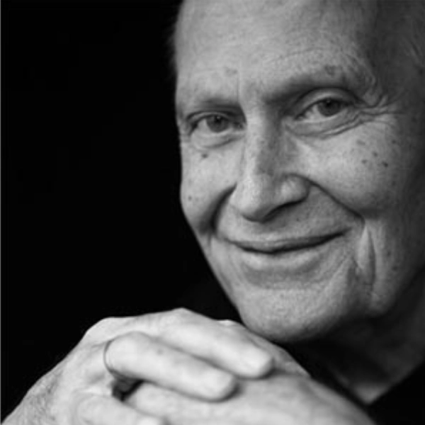 Formación psicoanalítica de Bert Hellinger en Viena y su influencia en las constelaciones familiares.